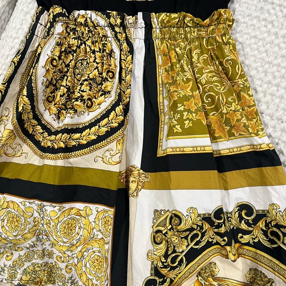 Gently worn Versace dress! Add to your princess collection as a like new item! - Picture 2 of 4